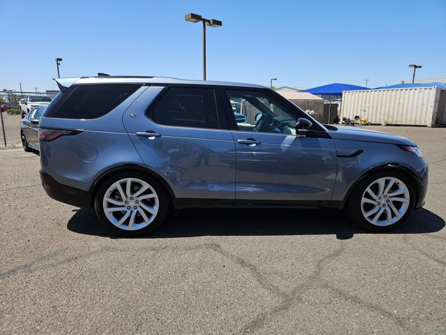 2023 Land Rover Discovery HSE R-Dynamic photo 4