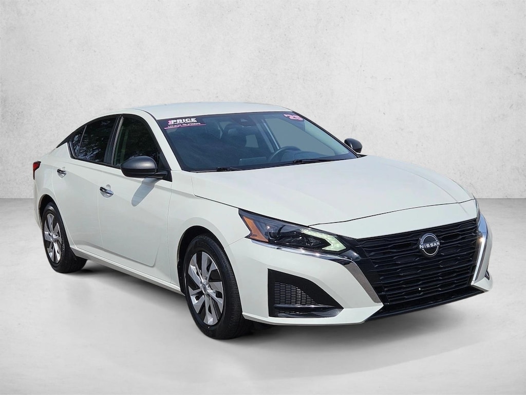 Certified 2025 Nissan Altima S Sedan