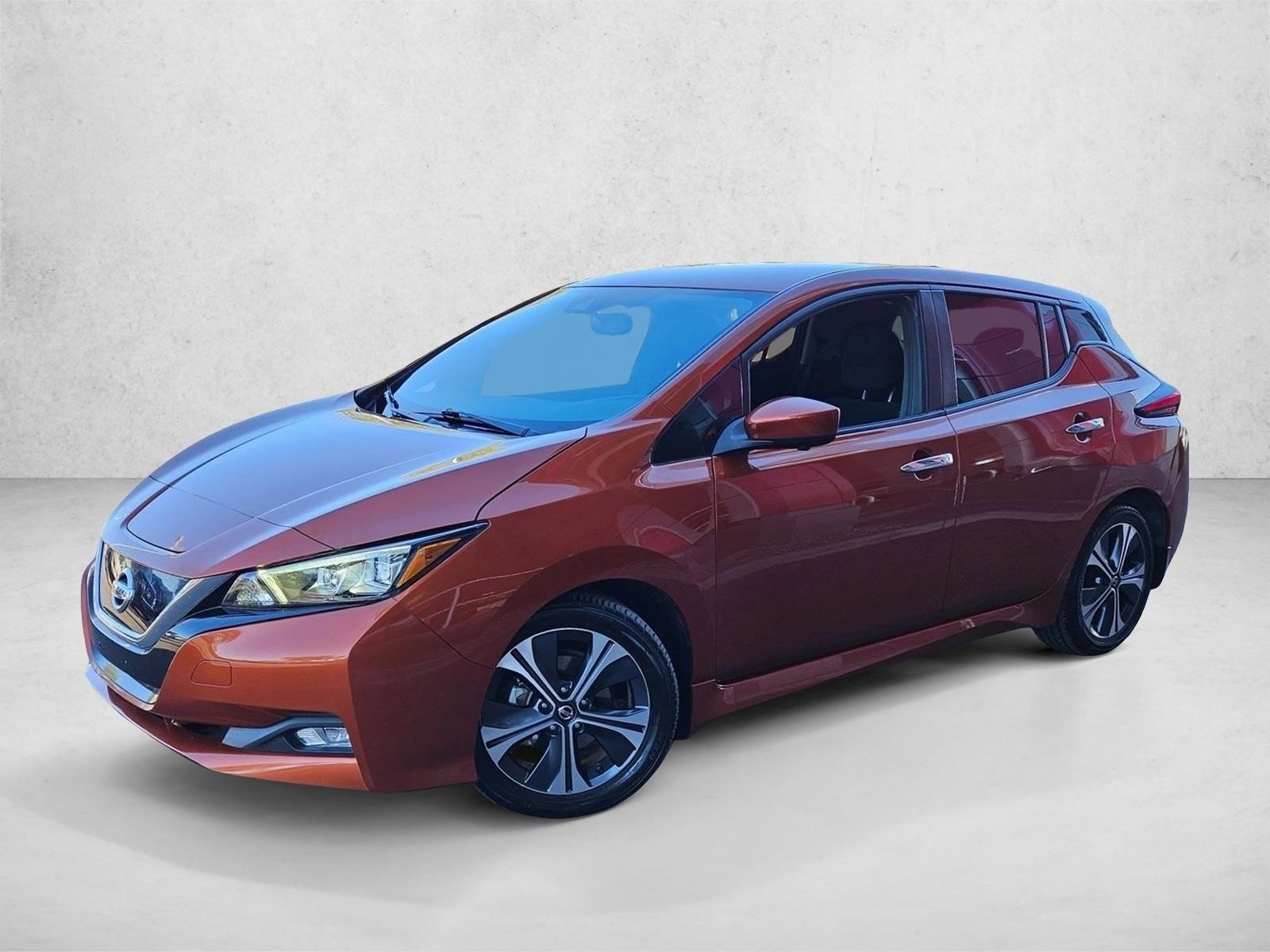 2022 Nissan LEAF SV