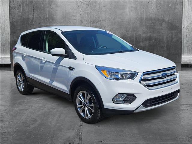 2019 Ford Escape SE photo 3