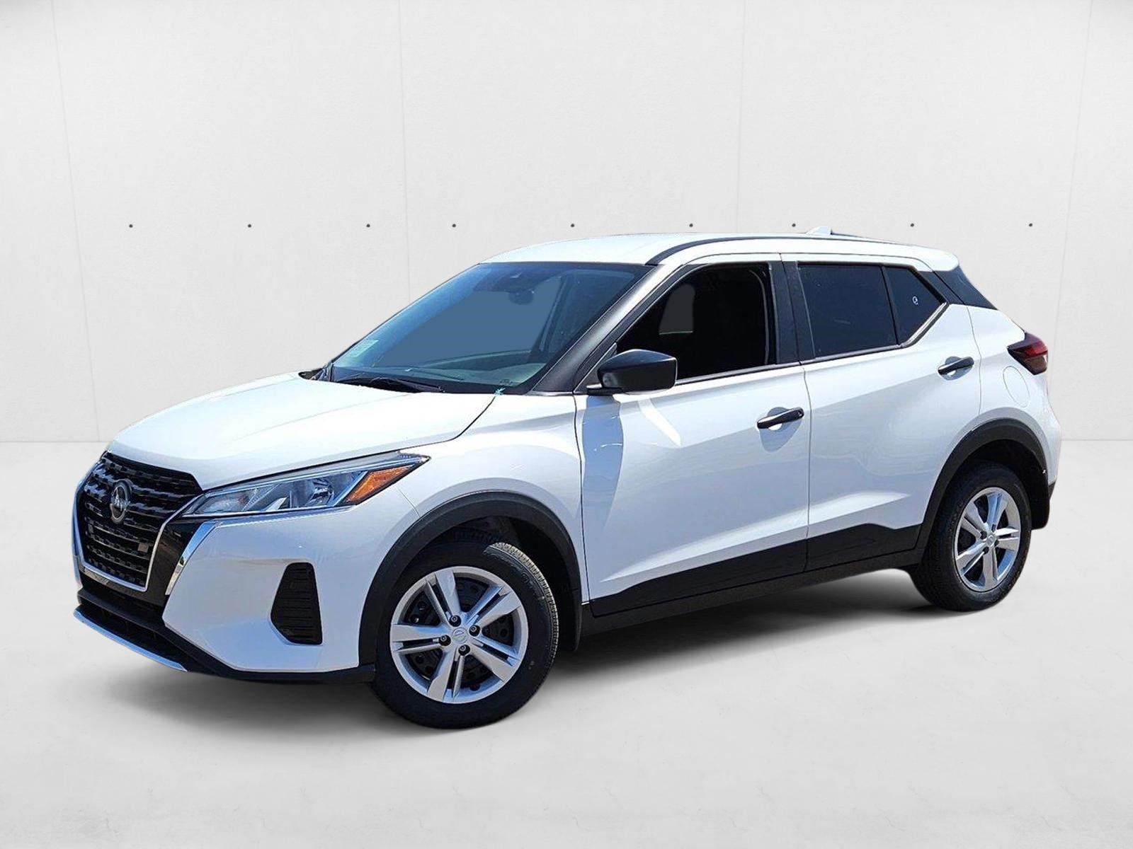 2025 Nissan KICKS PLAY Base