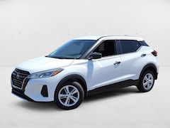 2025 Nissan Kicks Play S SUV