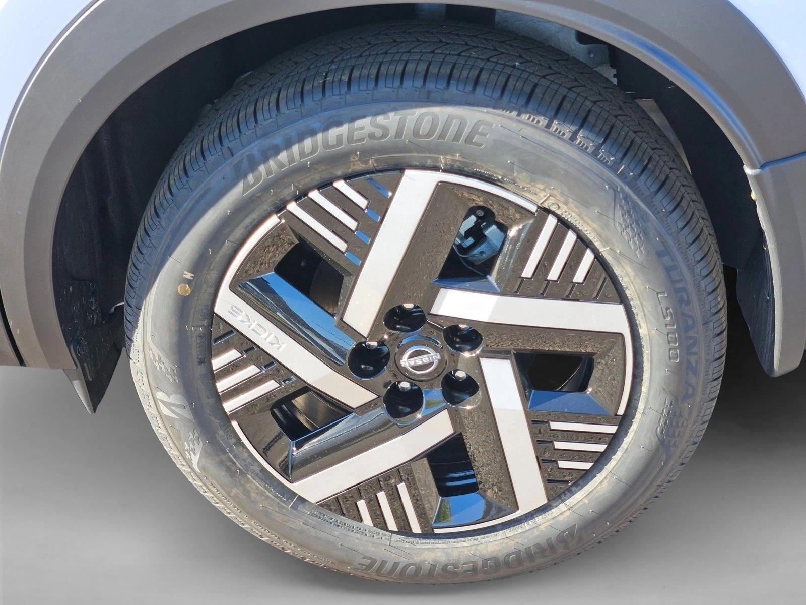 2026 Nissan KICKS SV - Photo 8