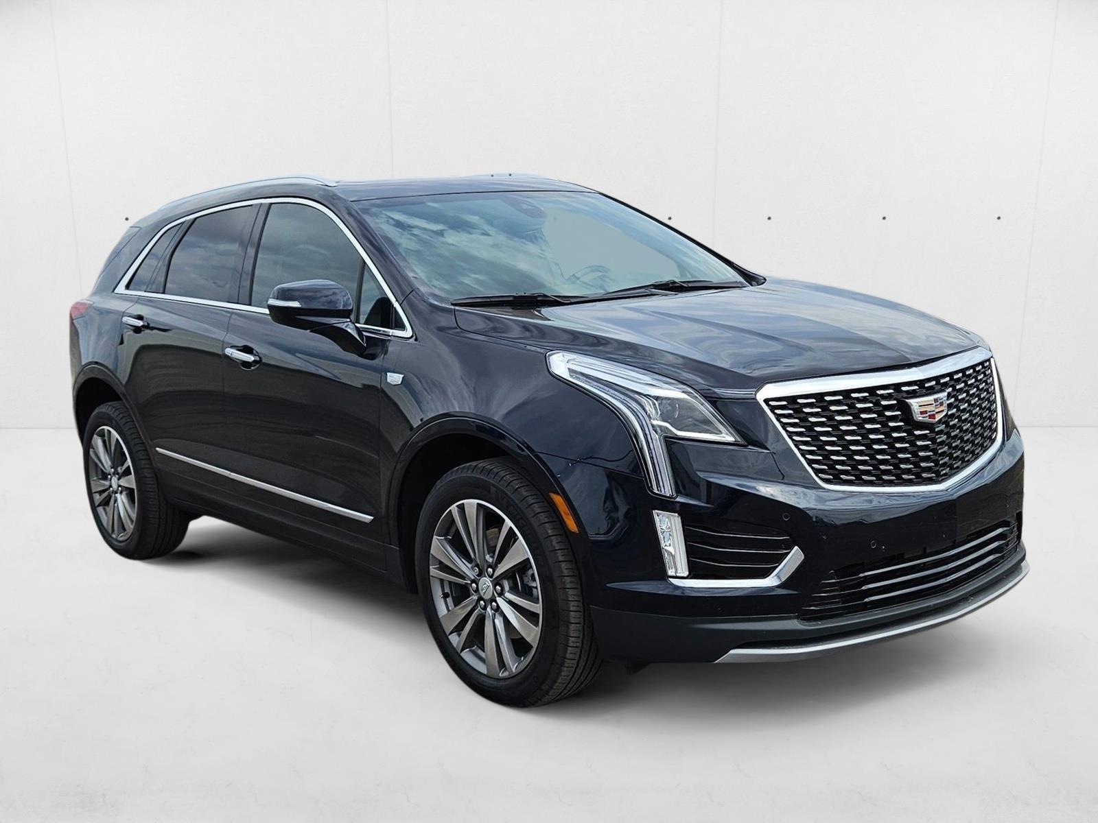 2021 Cadillac XT5 Premium Luxury photo 2