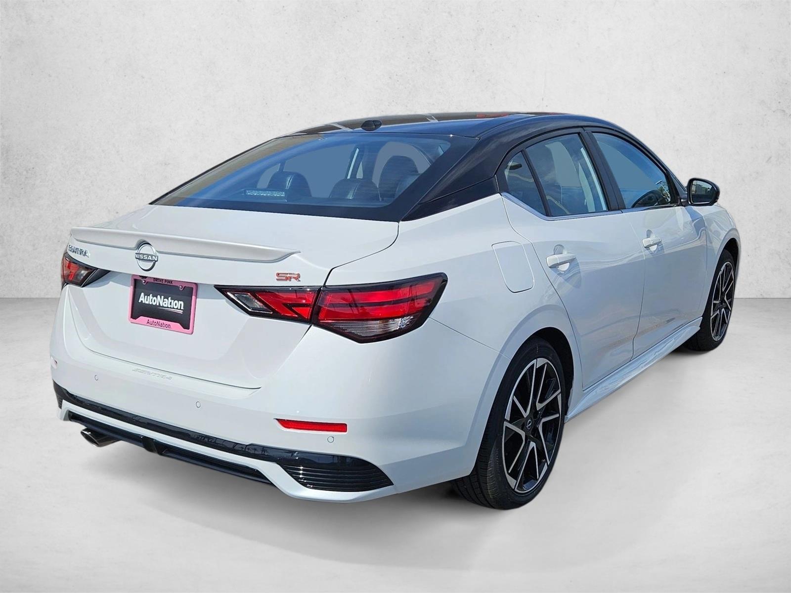 2025 Nissan Sentra SR photo 2