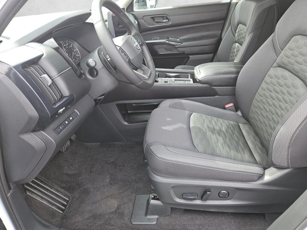New 2026 Nissan Pathfinder SV SUV