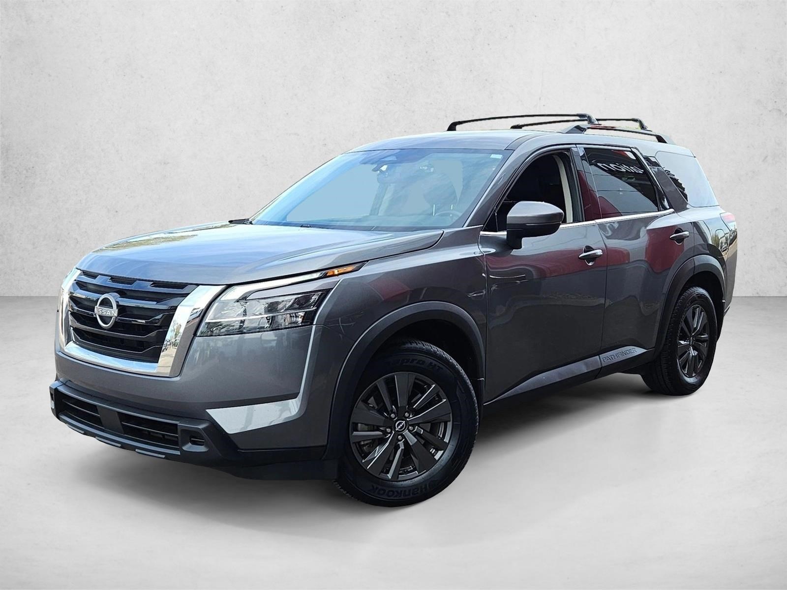 2022 Nissan Pathfinder SV