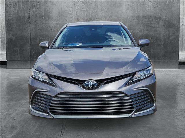 2022 Toyota Camry LE photo 2