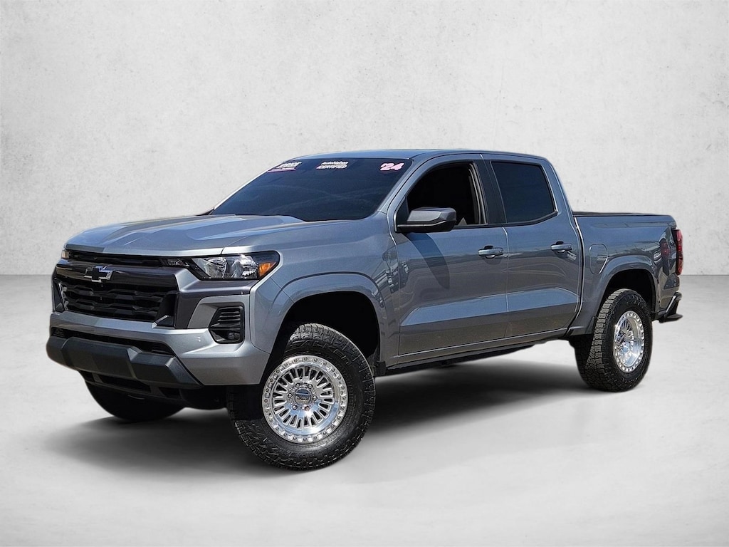 Used 2024 Chevrolet Colorado 2WD LT Truck Crew Cab