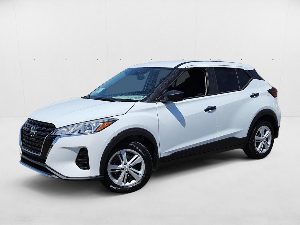 New 2025 Nissan Kicks Play S SUV