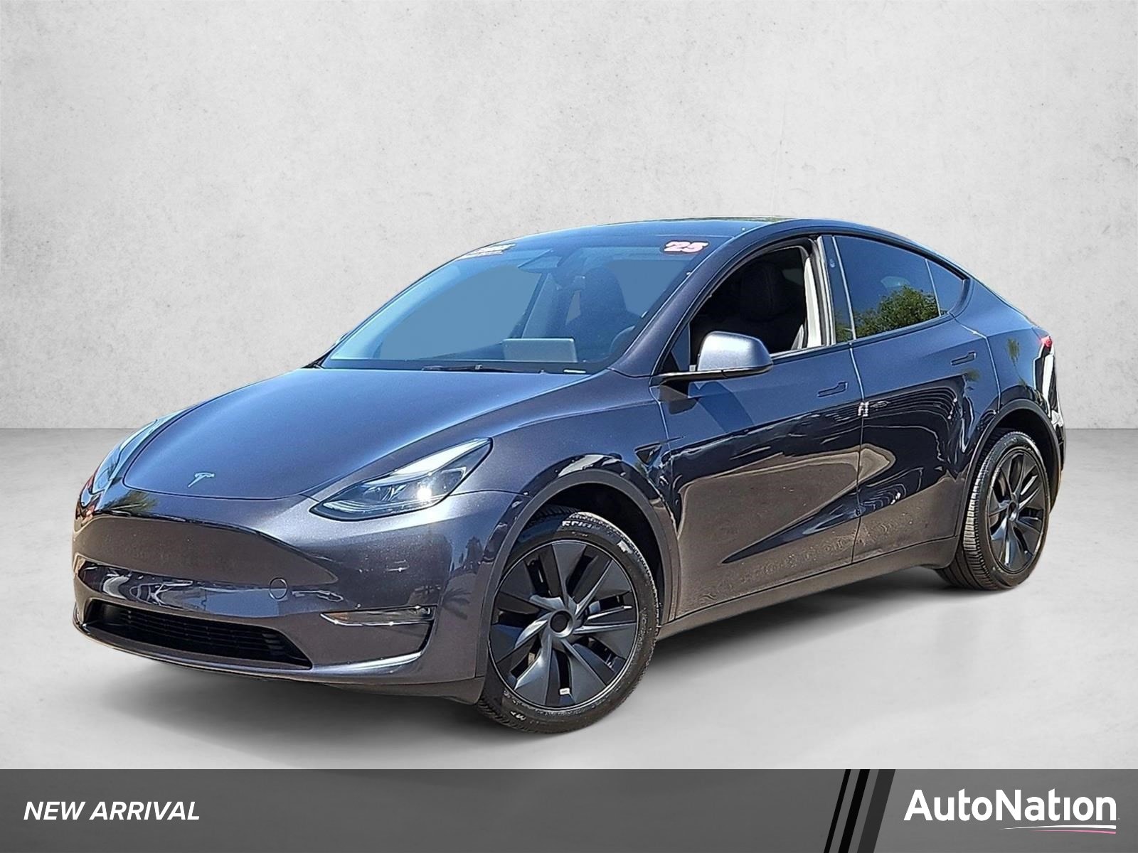 2025 Tesla Model Y Long Range Dual Motor All-Wheel Drive's photo