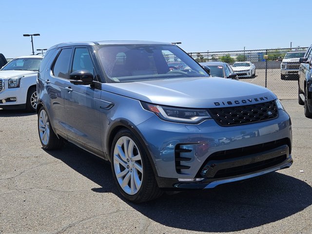 2023 Land Rover Discovery HSE R-Dynamic photo 3