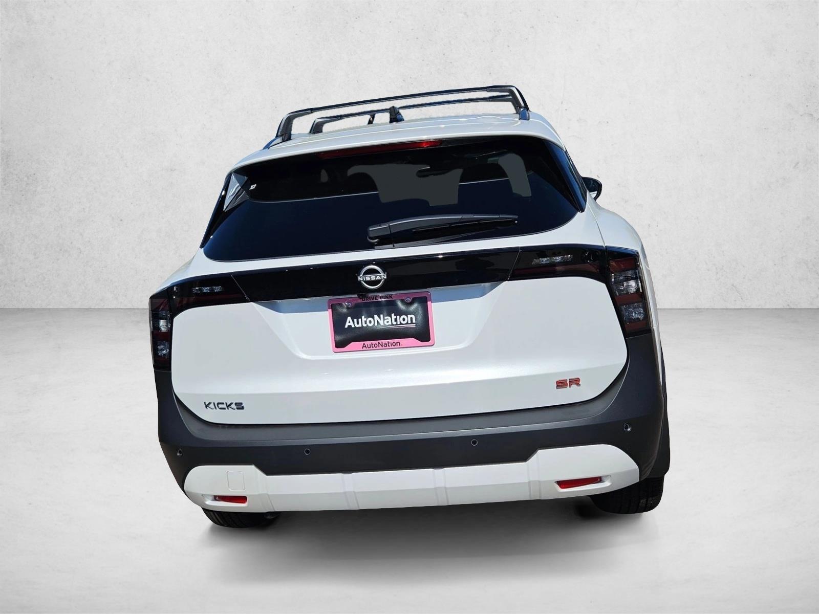 2026 Nissan KICKS SR - Photo 8