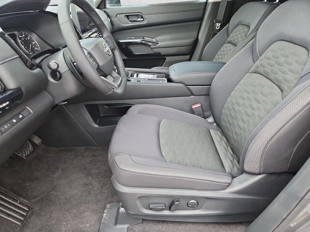 New 2026 Nissan Pathfinder SV SUV