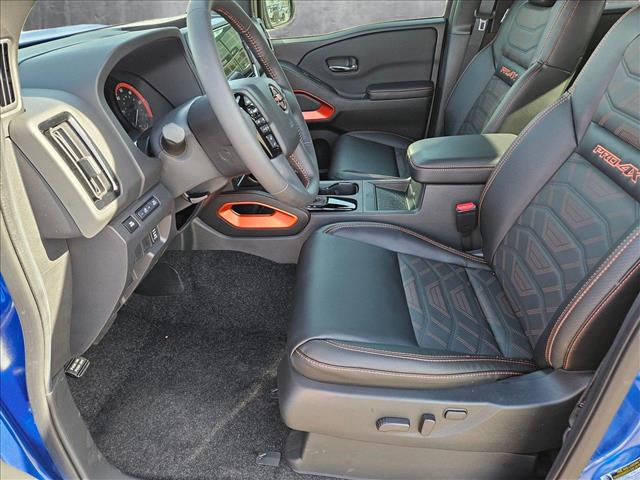 2025 Nissan Frontier PRO-4X photo 4