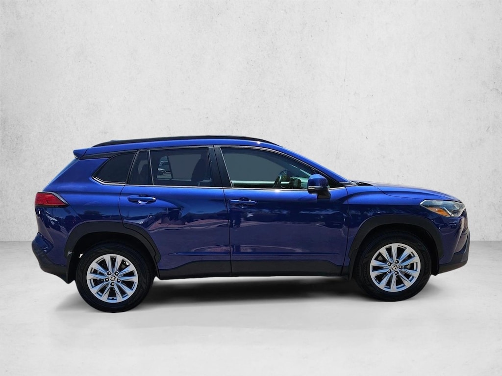 Used 2022 Toyota Corolla Cross LE SUV