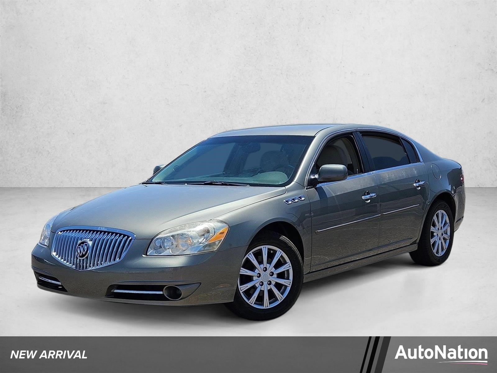 2011 Buick Lucerne CX's photo