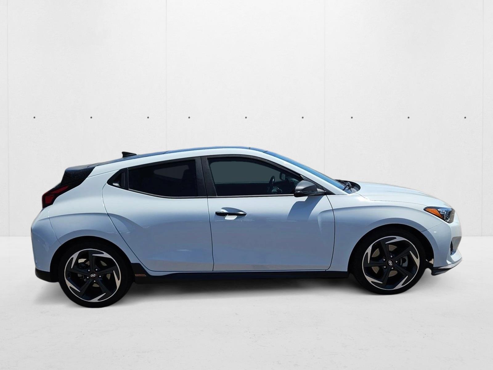 2019 Hyundai Veloster Turbo photo 4