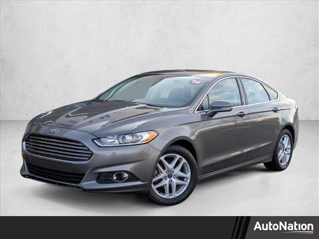 2014 Ford Fusion SE's photo