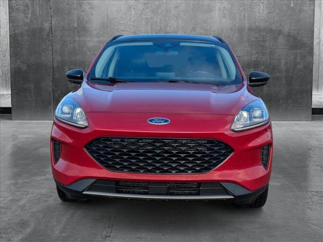 Used 2020 Ford Escape SE with VIN 1FMCU9BZ1LUC05949 for sale in Canton, OH