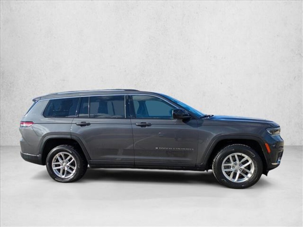 Used 2021 Jeep Grand Cherokee L Laredo SUV