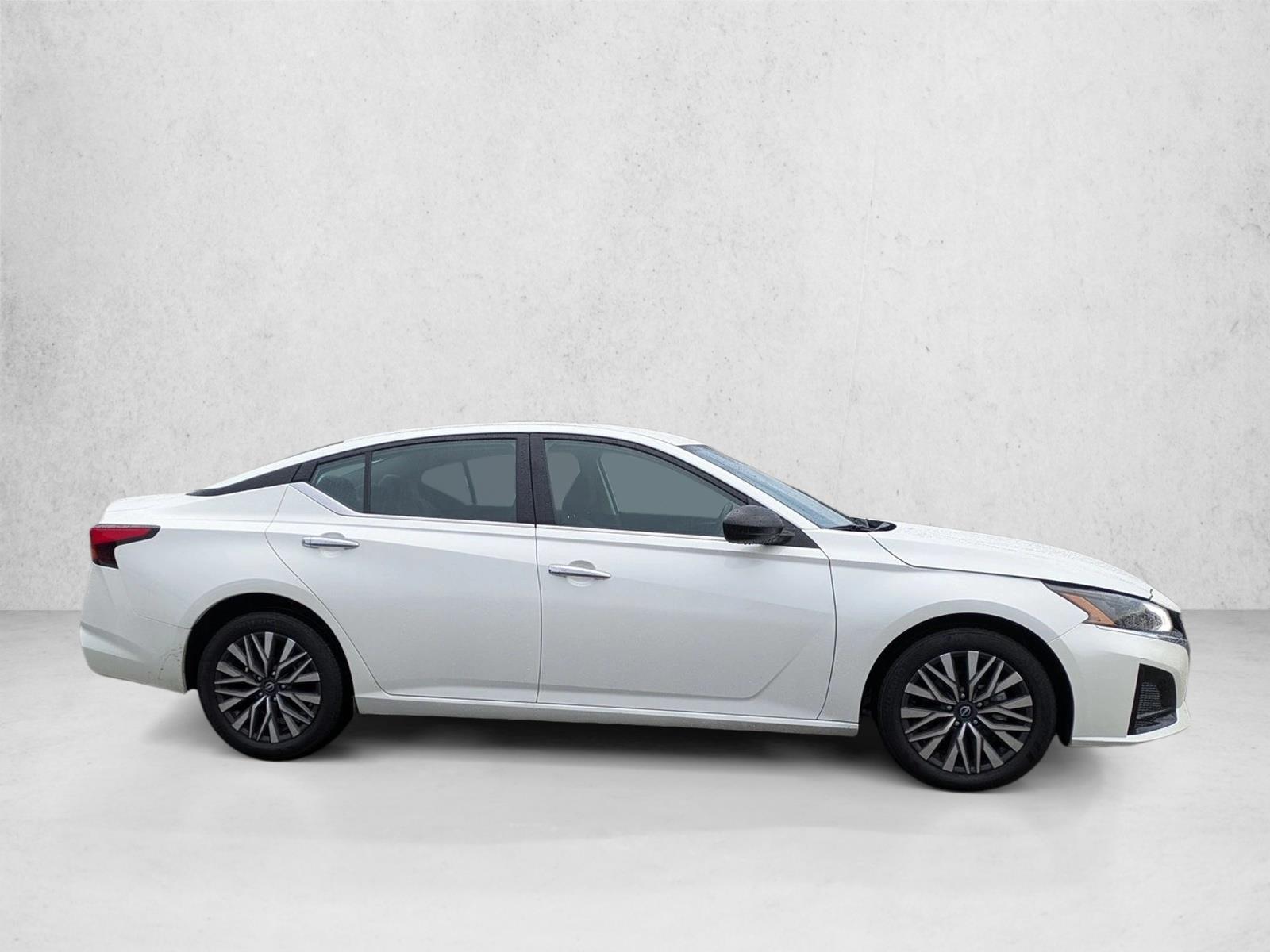 Certified 2024 Nissan Altima 2.5 SV Sedan