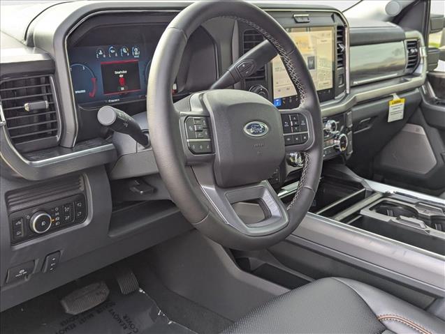 2025 Ford F-250 Lariat photo 3