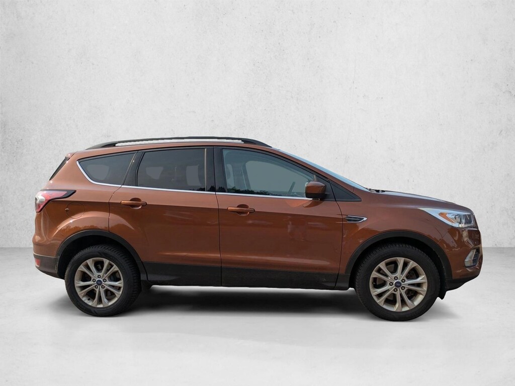 Used 2017 Ford Escape SE SUV
