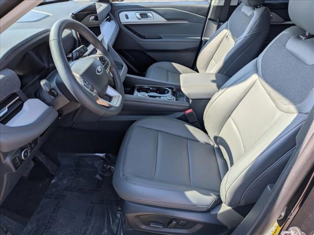 New 2026 Ford Explorer Active w/100A Pkg SUV