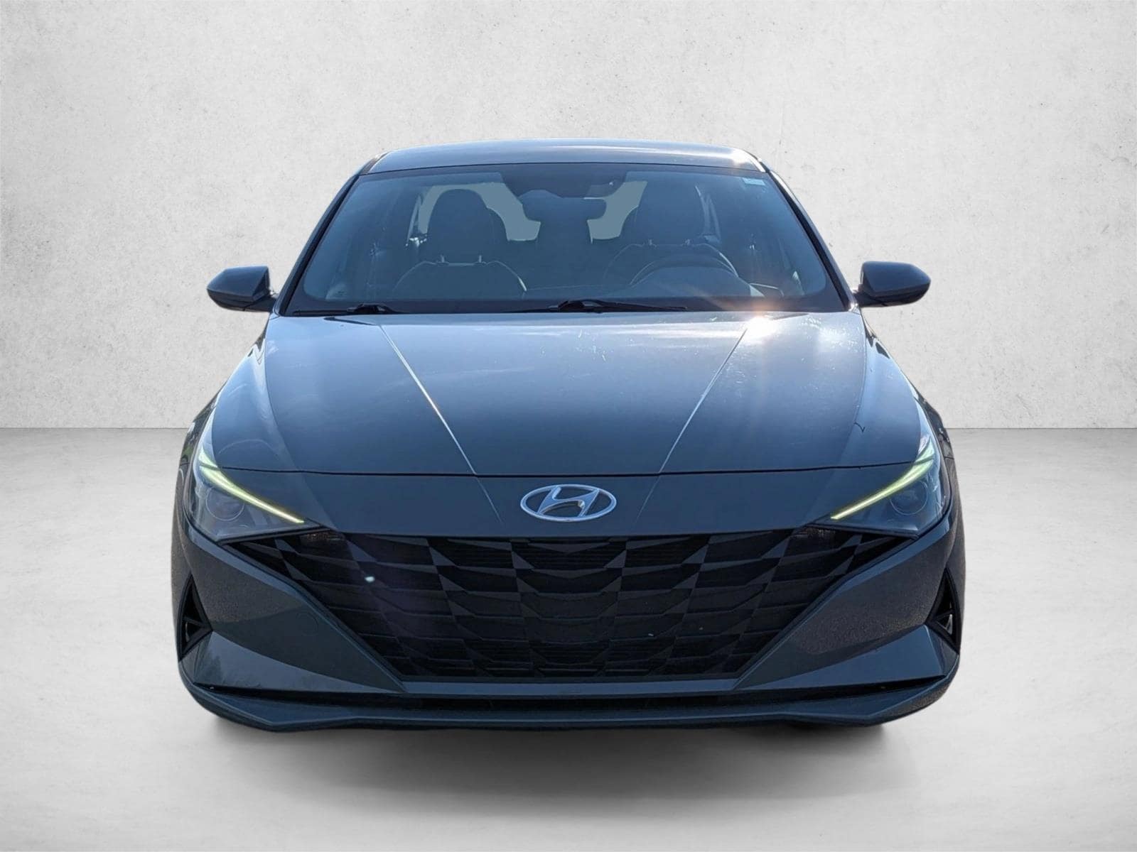 Used 2021 Hyundai Elantra SE with VIN KMHLL4AG6MU179632 for sale in North Canton, OH