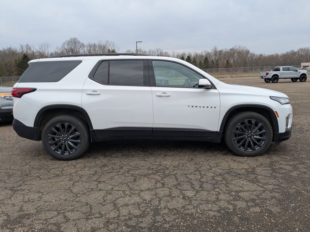 Used 2023 Chevrolet Traverse RS SUV