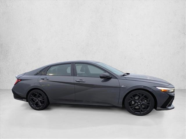 2024 Hyundai Elantra N Line photo 4