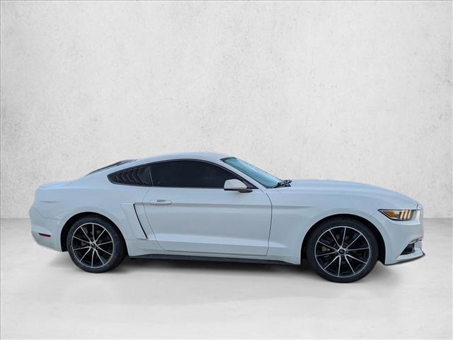 2016 Ford Mustang EcoBoost photo 4