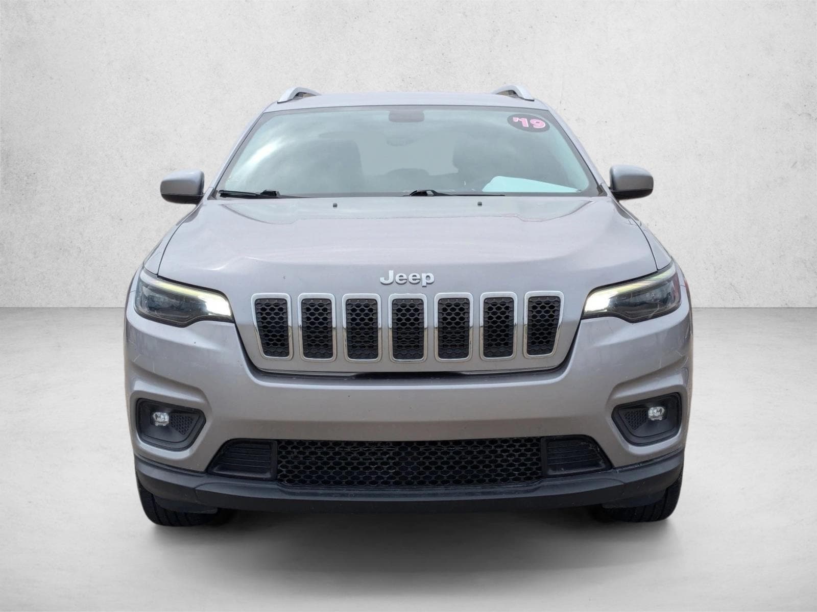 Used 2019 Jeep Cherokee Latitude with VIN 1C4PJMCB0KD170015 for sale in North Canton, OH