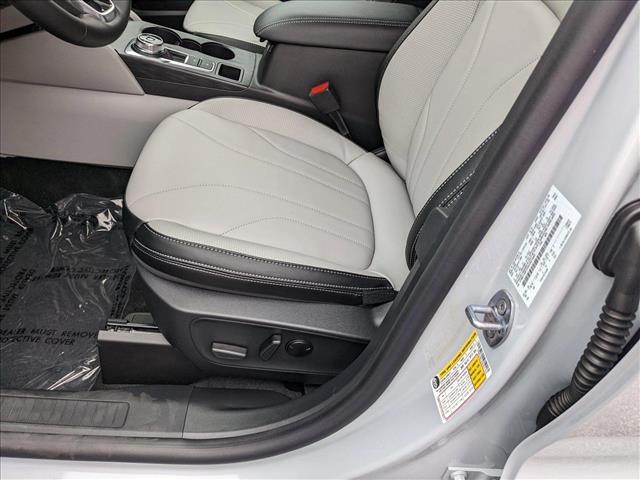 2025 Ford Escape Premium photo 4