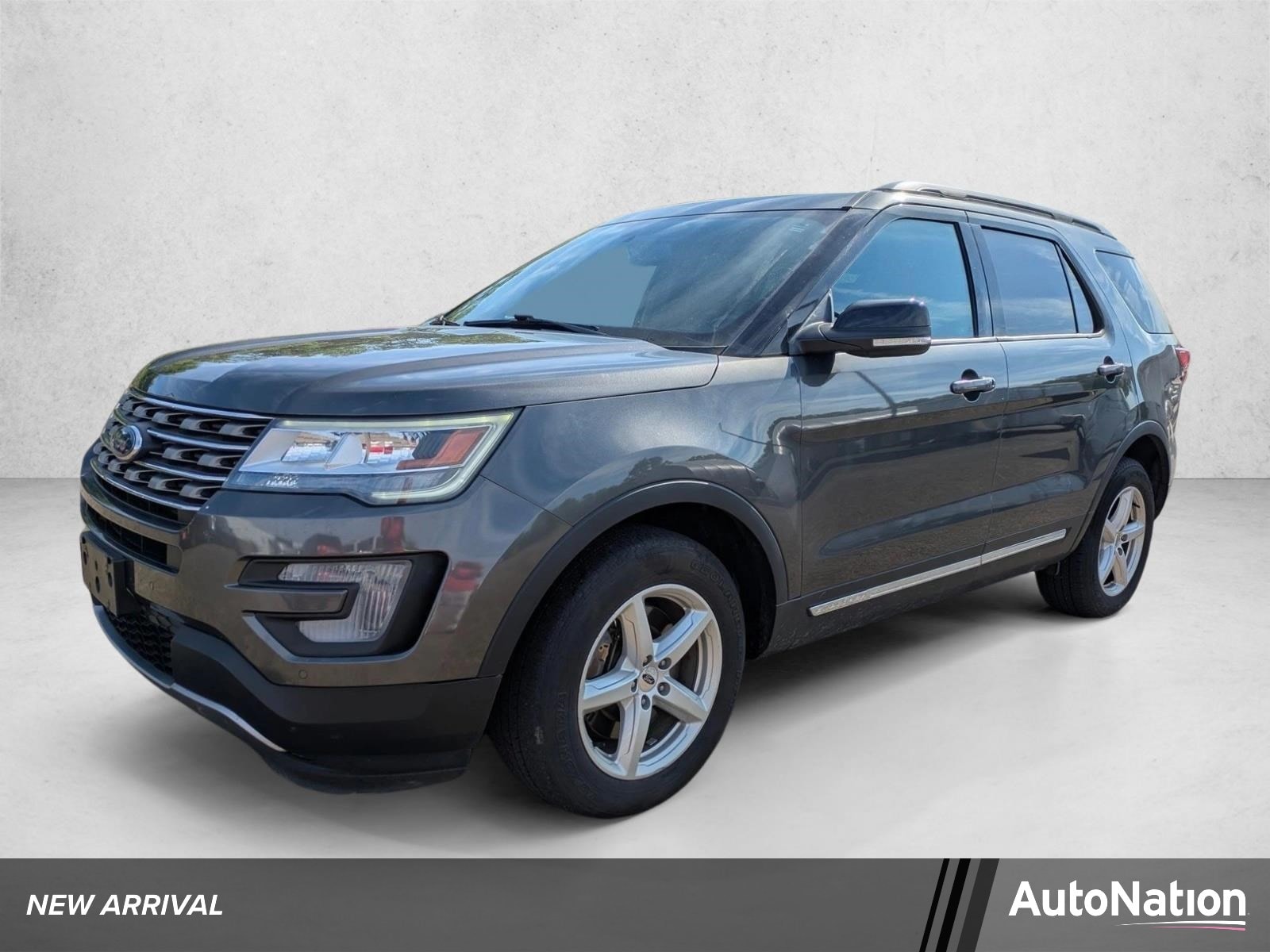 2017 Ford Explorer XLT 4WD's photo