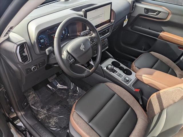 2025 Ford Bronco Sport Outer Banks photo 3