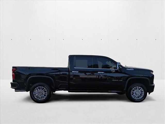 2022 Chevrolet Silverado 2500HD High Country photo 4