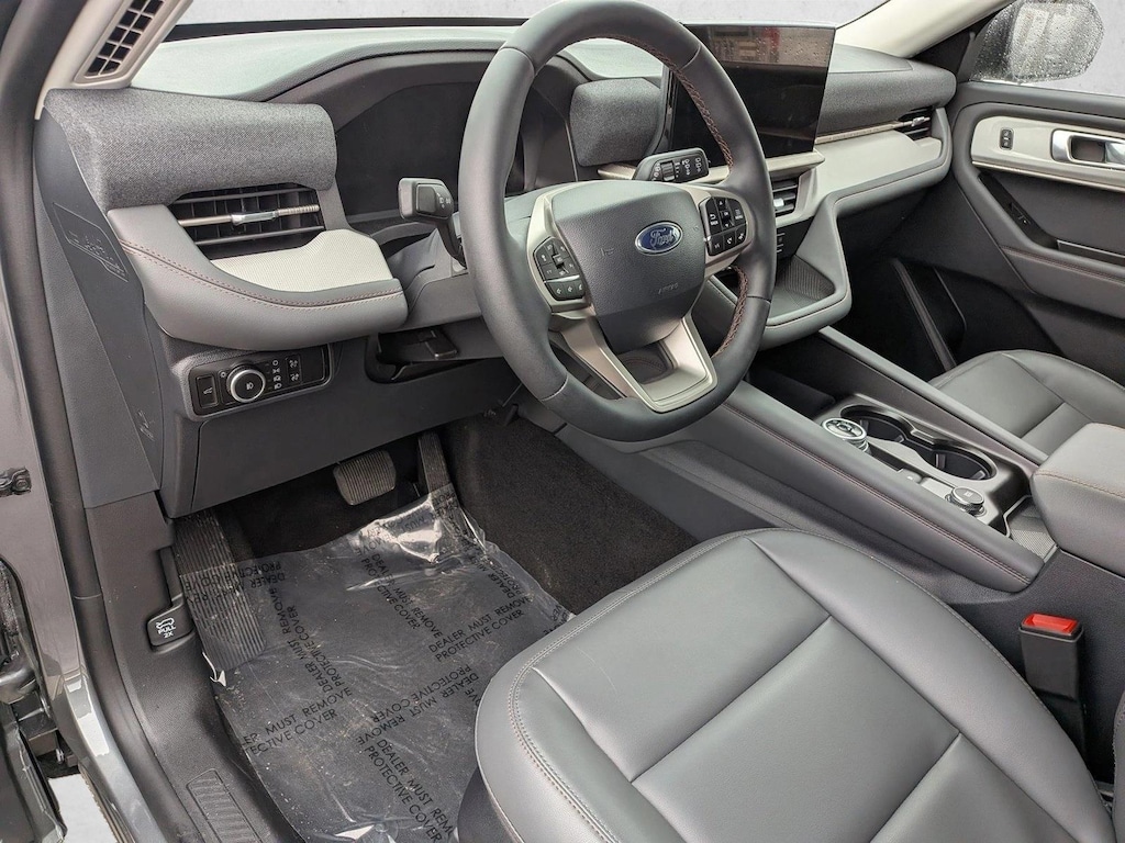 New 2026 Ford Explorer Active w/100A Pkg SUV