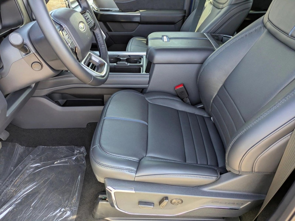 New 2026 Ford F-250 Platinum Truck Crew Cab