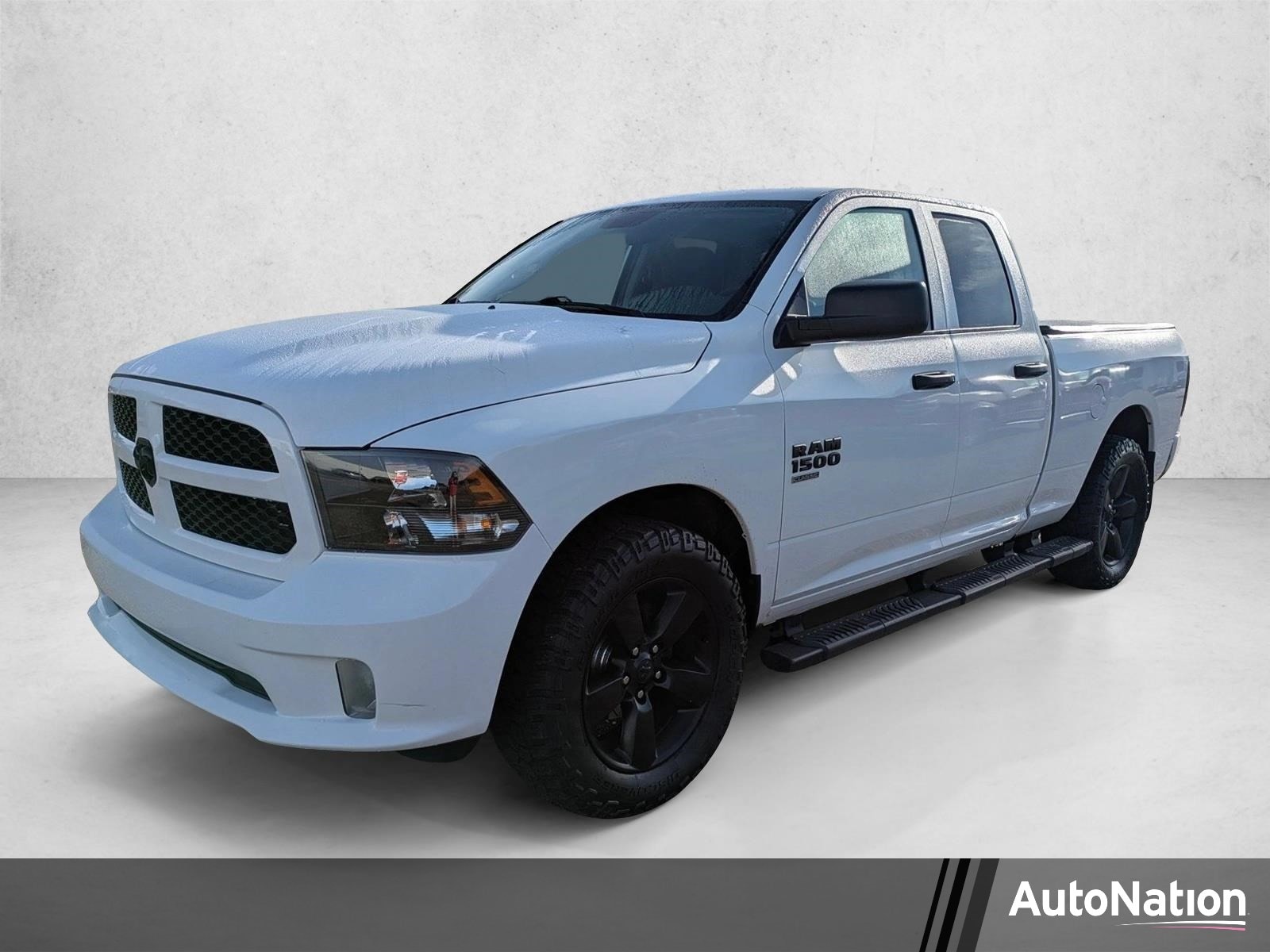 2019 RAM 1500 Classic Express 4x4 Quad Cab 6'4's photo