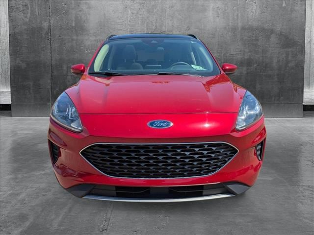 Used 2020 Ford Escape SE with VIN 1FMCU0G62LUC48173 for sale in Canton, OH