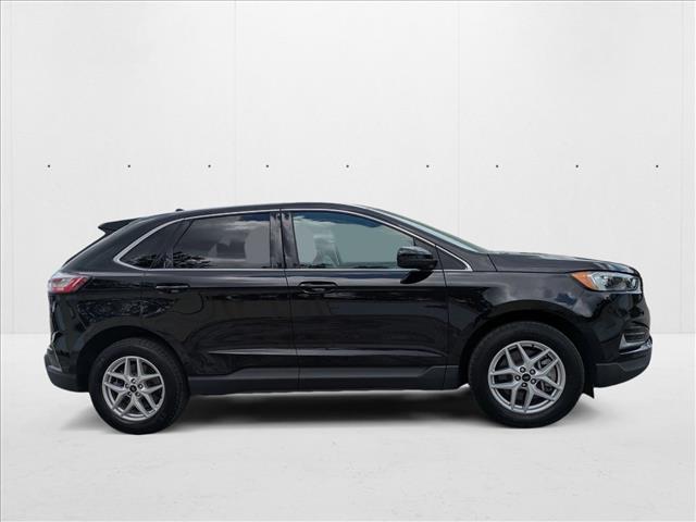 2024 Ford Edge SEL photo 4