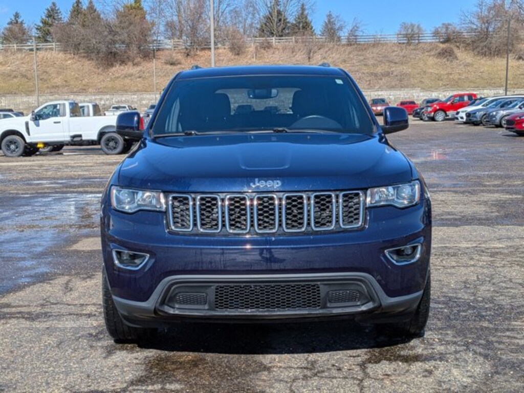 Used 2018 Jeep Grand Cherokee Laredo E SUV