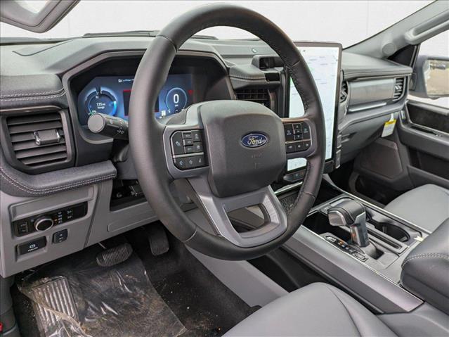 2025 Ford F-150 Lightning photo 3