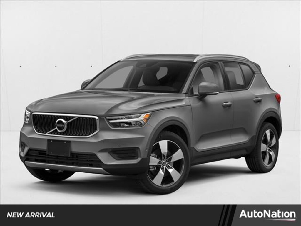 Used 2019 Volvo XC40 Momentum SUV
