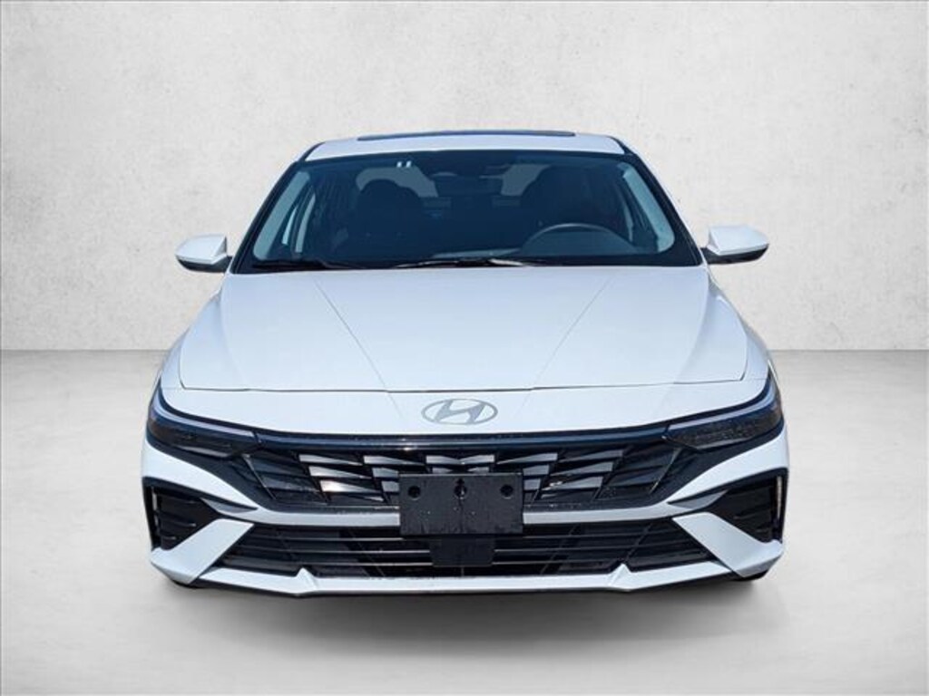 Used 2025 Hyundai Elantra SEL Convenience Sedan