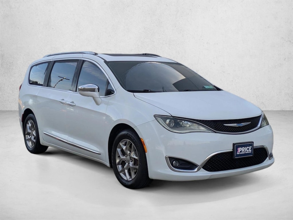 Used 2018 Chrysler Pacifica Limited Van