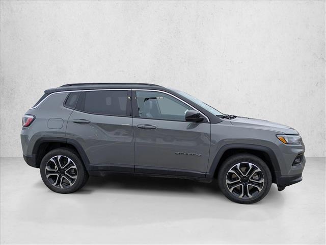 2023 Jeep Compass Limited photo 4