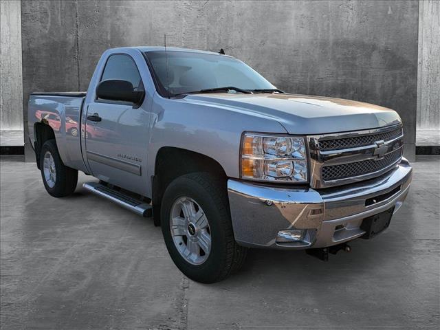 2013 Chevrolet Silverado 1500 LT photo 3